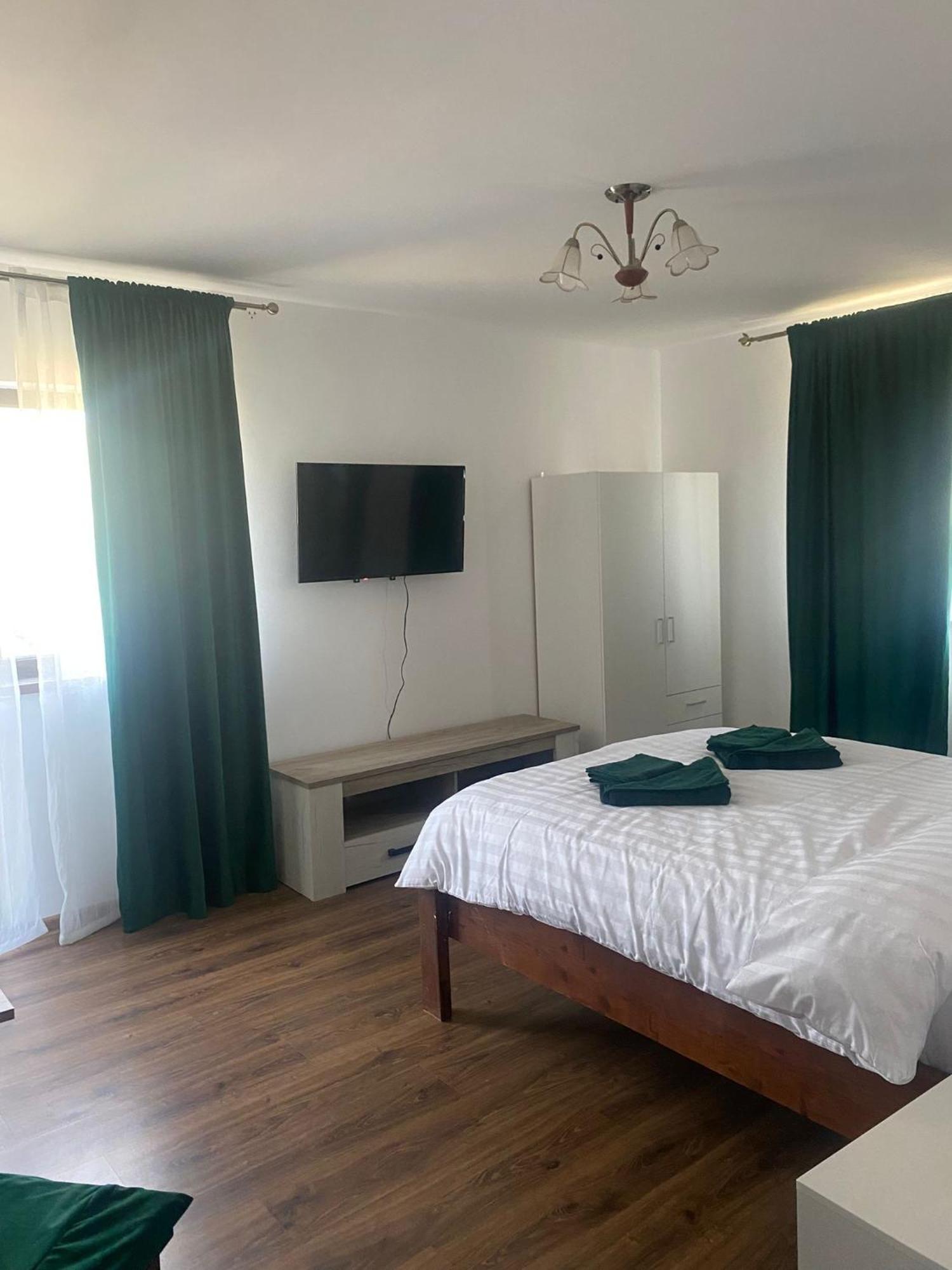 La Luca Hotell Maliuc Exteriör bild